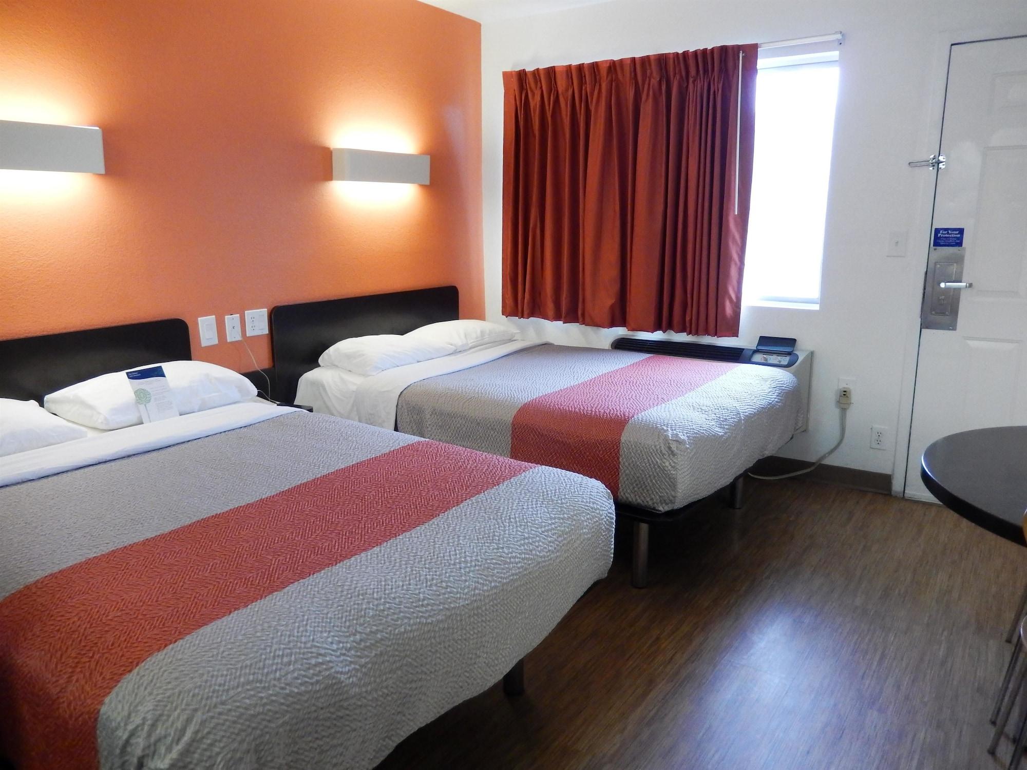 Motel 6-Clute, Tx Luaran gambar