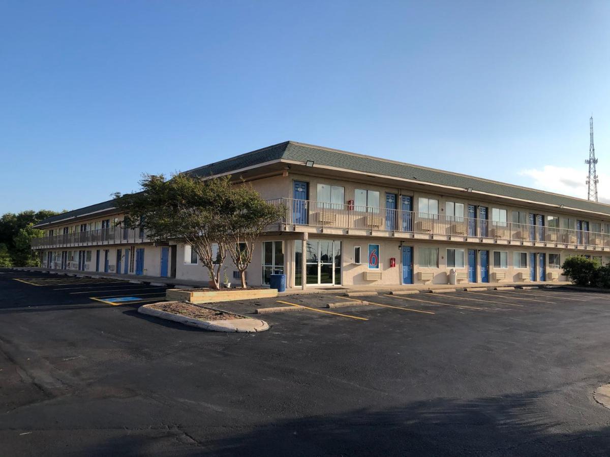 Motel 6-Clute, Tx Luaran gambar