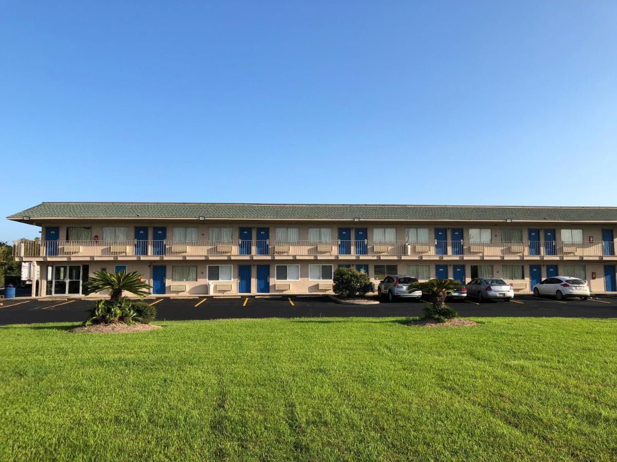 Motel 6-Clute, Tx Luaran gambar